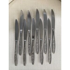 10 Customcraft CUS1 Stainless Textured Floral Rose Dinner Knife Flatware 8 1/8"